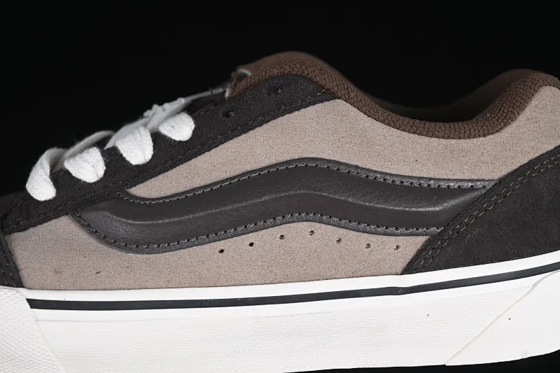 All categories Vans Vans series Vans Low Vans low-top Vans Knu Skool Vans low-top retro casual fat bread shoes VN0009QC2LN